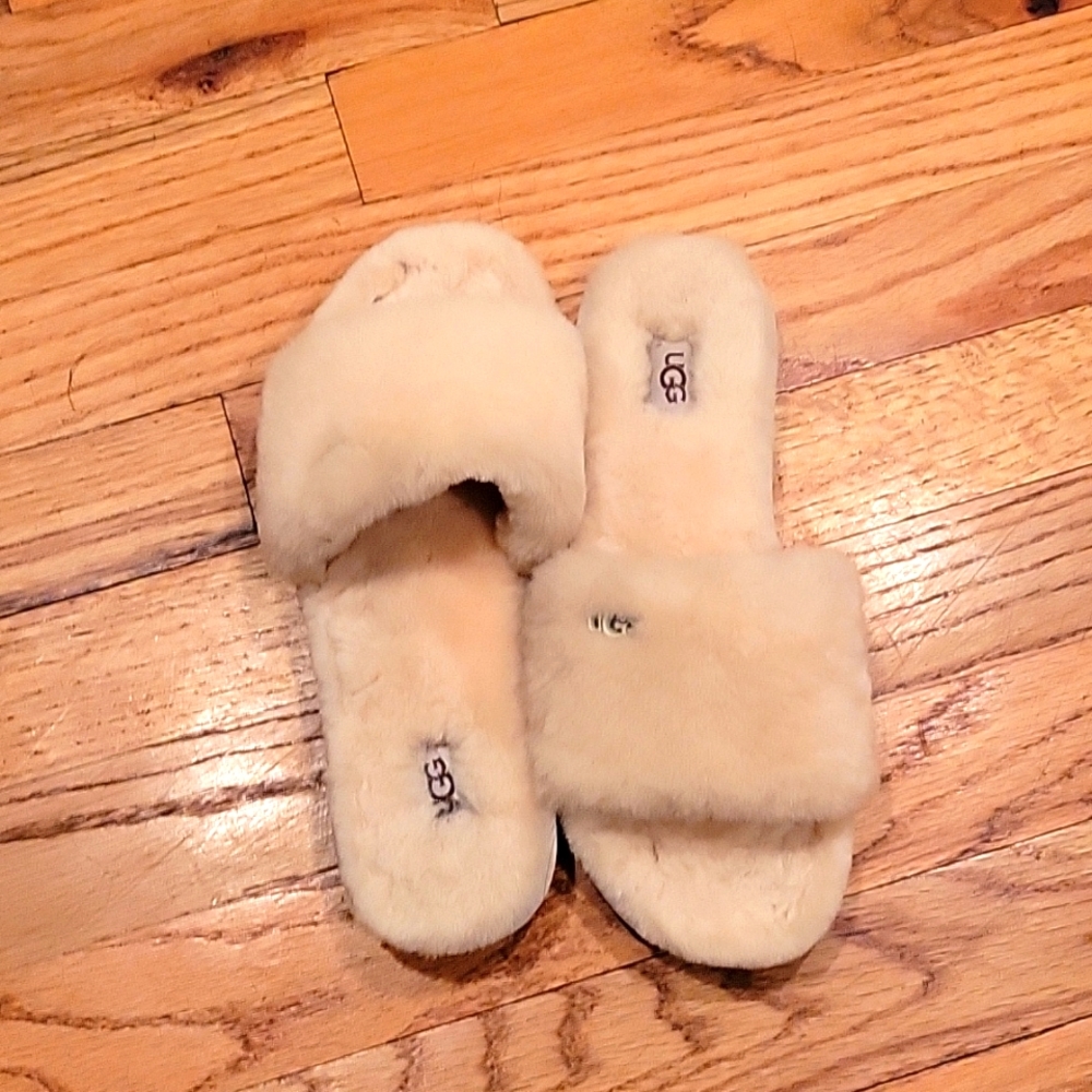 Ugg slippers